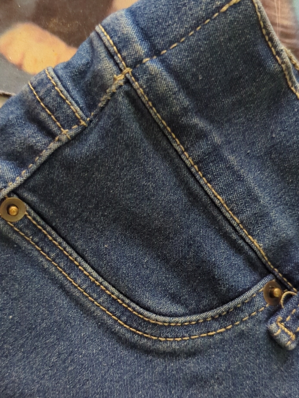 Jeans - Picture 12 of 14